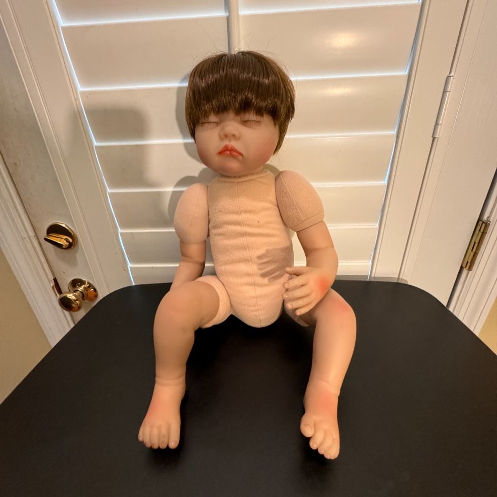 Kaydora sleeping reborn doll approx 20 inches